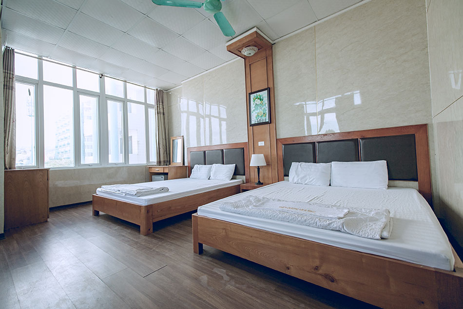 Khách Sạn Thùy Dương 2 View Biển – Bãi Tắm A Giáp Bãi B ( Click để xem chi tiết )