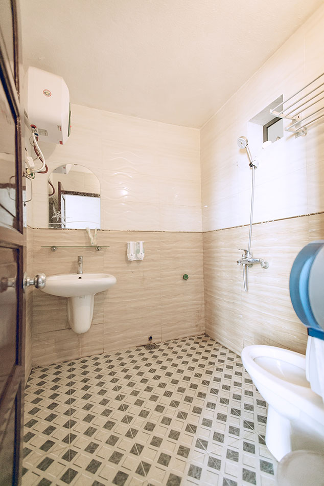 Khách Sạn Thùy Dương 2 View Biển – Bãi Tắm A Giáp Bãi B ( Click để xem chi tiết )